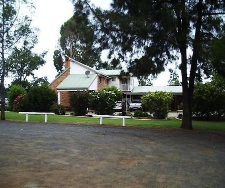 Park House Motor Inn Oakey ภายนอก รูปภาพ