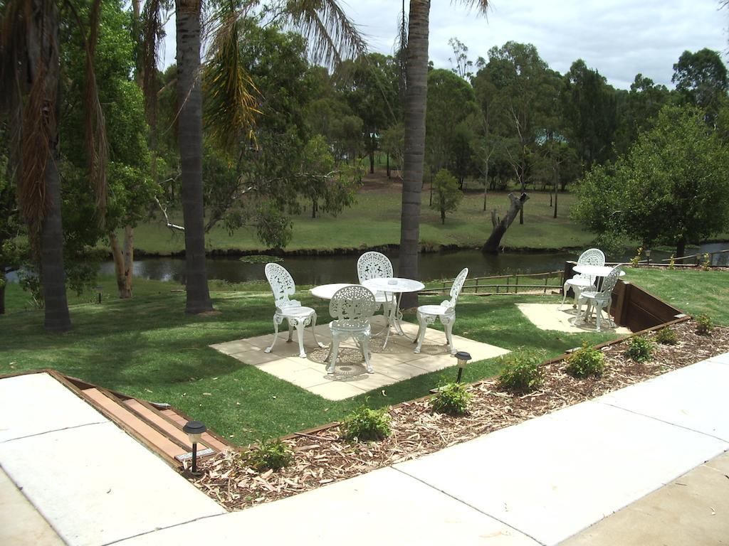 Park House Motor Inn Oakey ภายนอก รูปภาพ